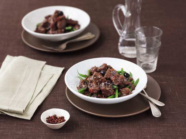 Provenal beef with olives — Stock Photo