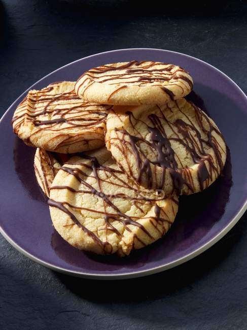 Biscoitos de amêndoa com garoa — Fotografia de Stock