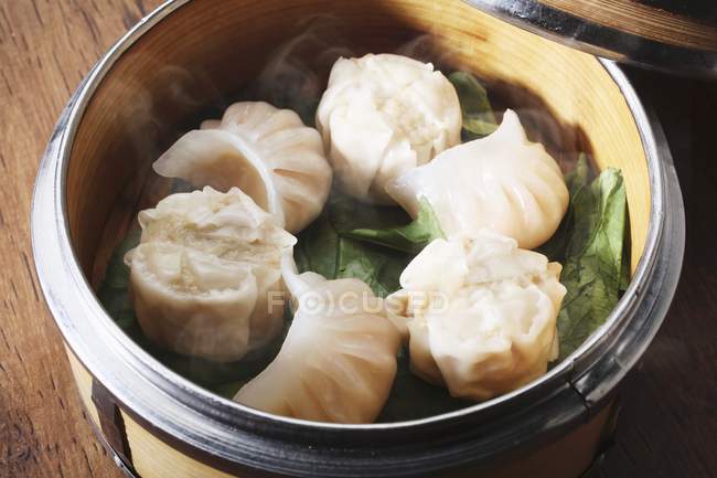 Steamed pork dumplings — Stock Photo