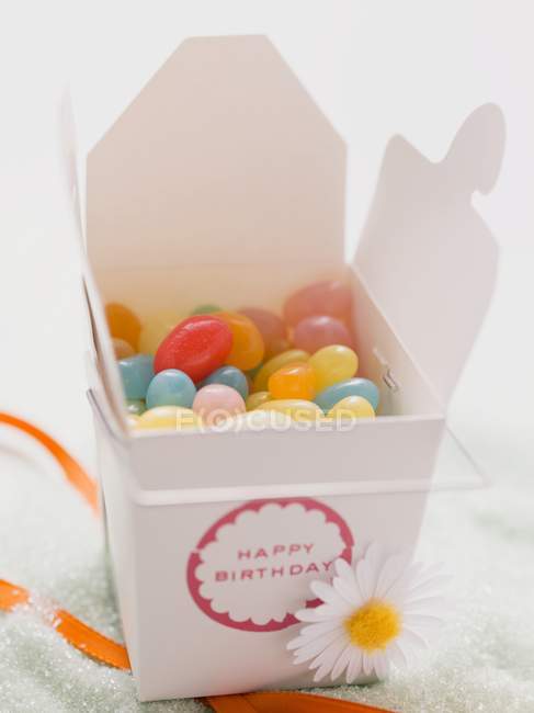 Jelly beans sirviendo para un cumpleaños - foto de stock