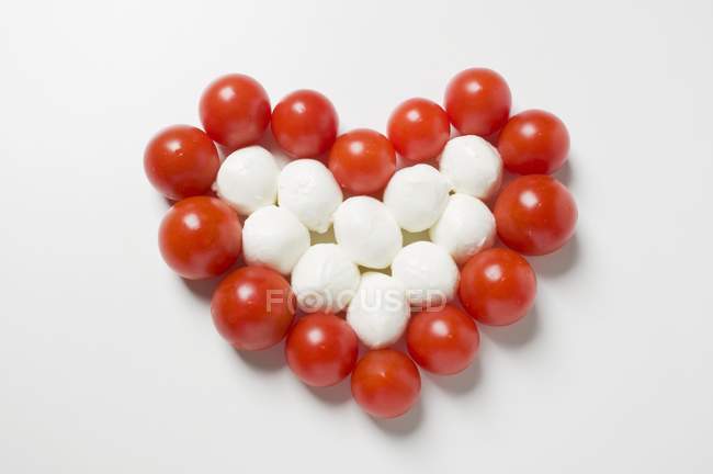 Cherry tomato and mozzarella — Stock Photo
