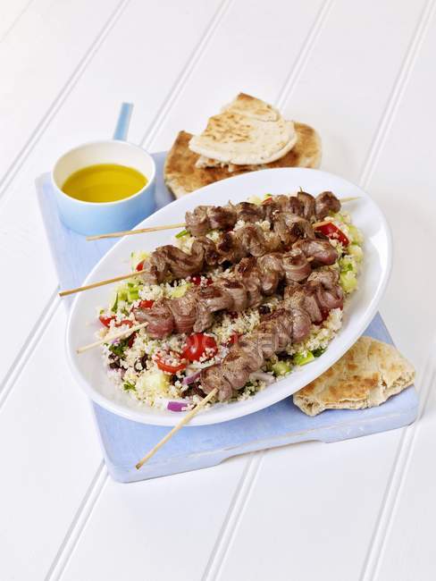 Grilled beef kebabs — Stock Photo