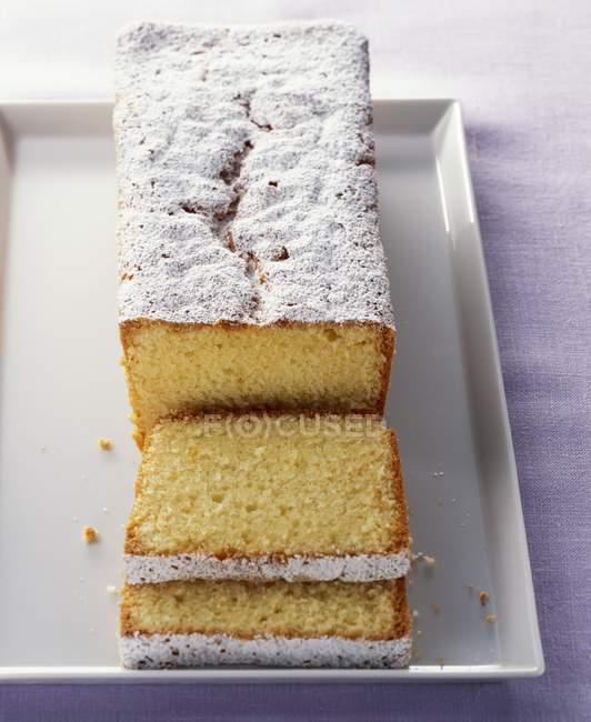Madeira cake on tray — Stock Photo