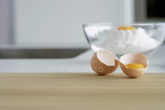 Broken fresh egg — Stock Photo