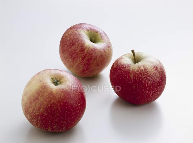 Fresh ripe apples — Stock Photo