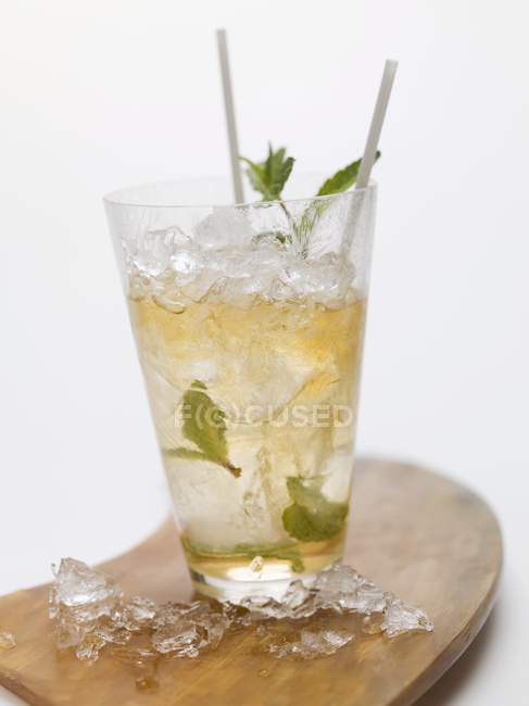 Mojito with lime and mint — Stock Photo