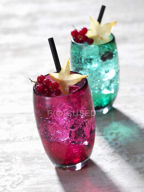 Deux cocktails aux groseilles rouges — Photo de stock