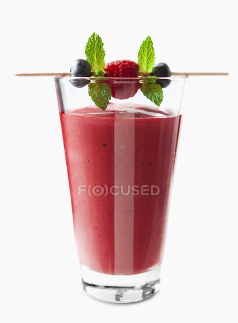 Raspberry and blueberry smoothie — Stock Photo