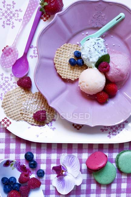 Fresh peppermint ice cream — Stock Photo