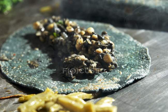 Quesadilla à la tortilla de maïs — Photo de stock