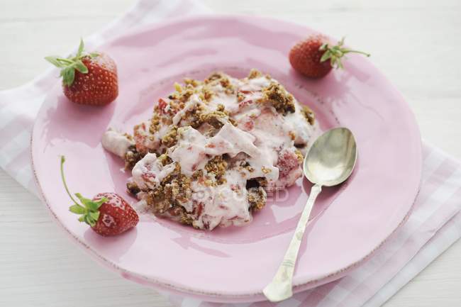 Mama-Erdbeer-Dessert — Stockfoto