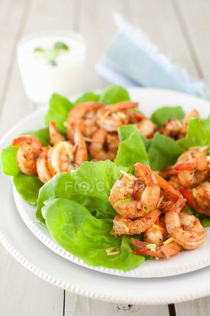 Spicy Garlic and Ginger Shrimps — Stock Photo