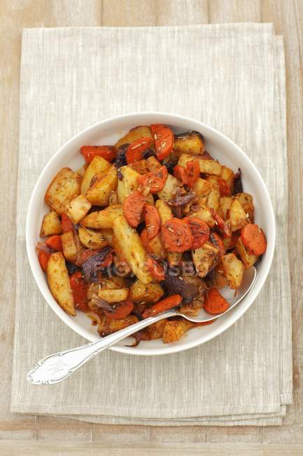 Roasted vegetables on plate — Stock Photo