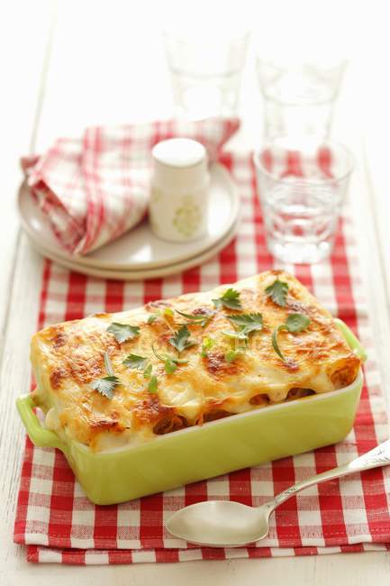 Cannelloni with carrots and leek — Stock Photo
