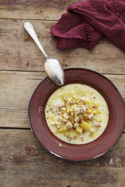 Sweetcorn soup on plate — Stock Photo