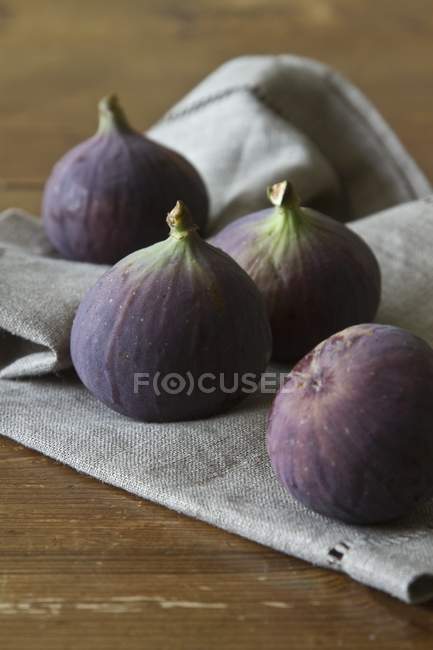 Red fresh figs — Stock Photo