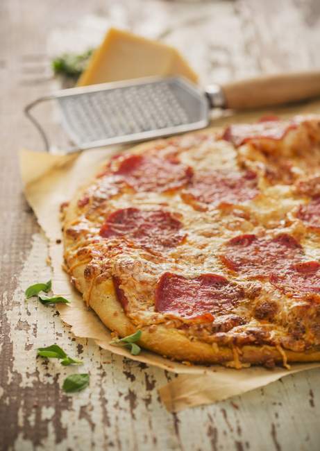 Pepperoni Pizza with cheese — Stock Photo