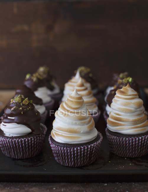 Cupcakes with Irish Cream liqueur — Stock Photo
