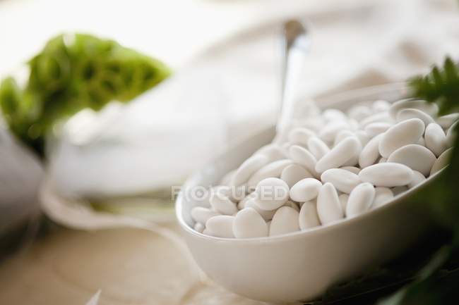 Amêndoas açucaradas brancas — Fotografia de Stock