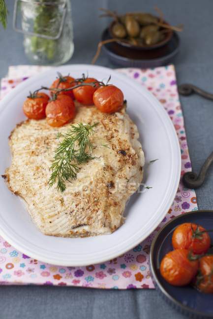 Baked Skate fish with Roasted Tomatoes — Stock Photo