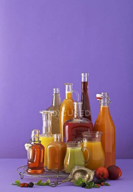 Freshly squeezed fruit juices — Stock Photo