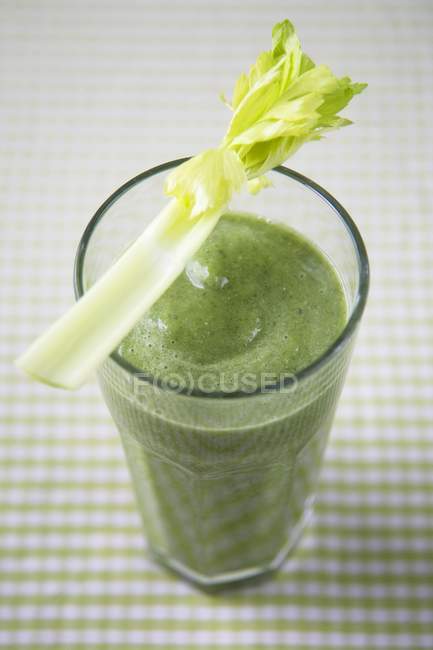 Vegetable smoothie garnished — Stock Photo