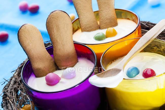 Dessert de yaourt pour Pâques — Photo de stock