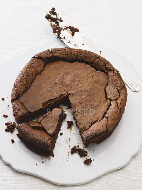 Chocolate cake on dish — Stock Photo