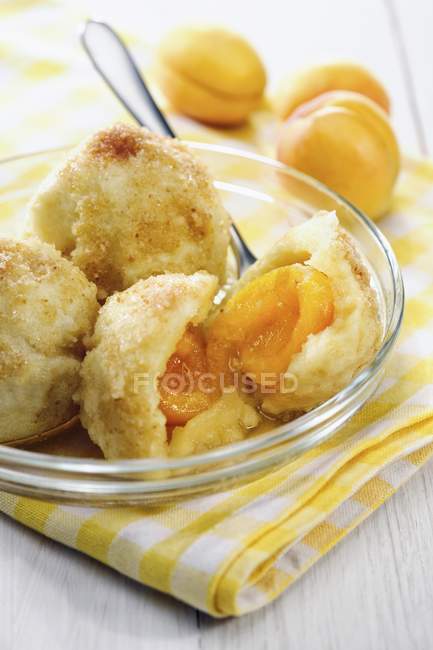 Apricot dumplings with buttery breadcrumb — Stock Photo