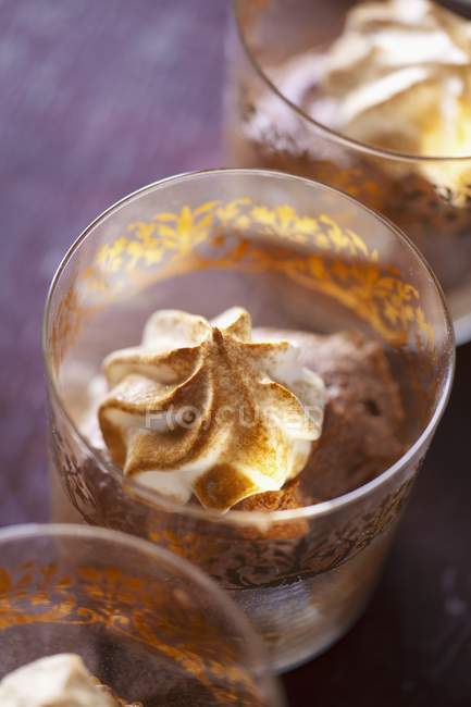 Chocolate mousse with meringue — Stock Photo