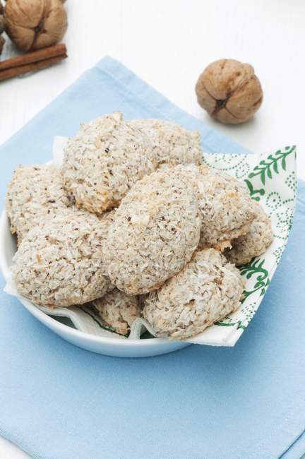 Macarons noix de coco et noisettes — Photo de stock