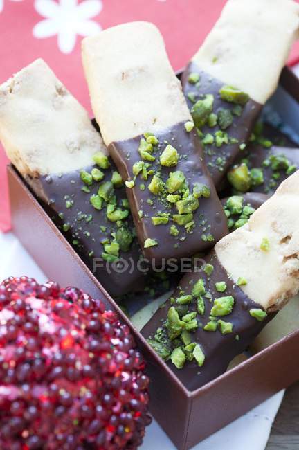 Crunchy bars with chocolate — Stock Photo