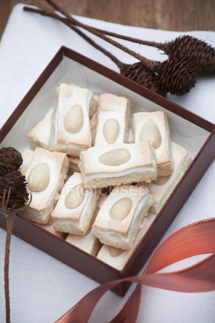 Almond biscuits with meringue — Stock Photo