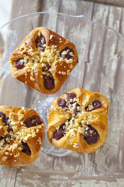 Pear pastries with almonds — Stock Photo
