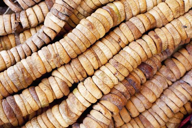 Strings of dried figs — Stock Photo