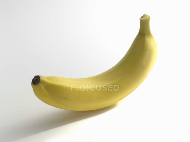 Сырой свежий банан — стоковое фото