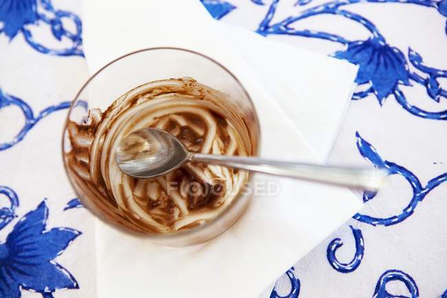 Restos de mousse de chocolate — Fotografia de Stock