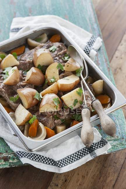 Stew with lamb and potatoes — Stock Photo