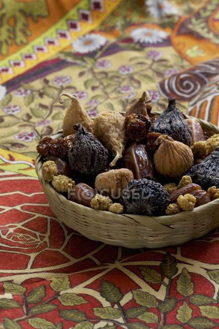 Figs, physalis and mulberries — Stock Photo