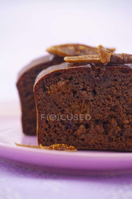 Cake with figs and honey — Stock Photo