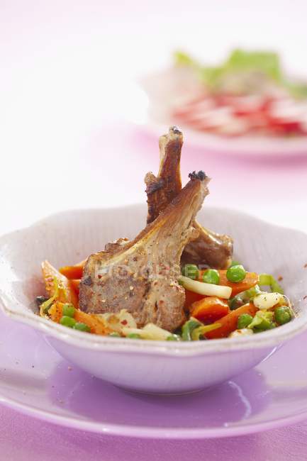Lamb chops with carrots — Stock Photo