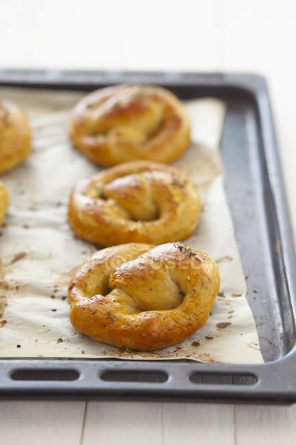 Freshly baked yeast pretzels — Stock Photo
