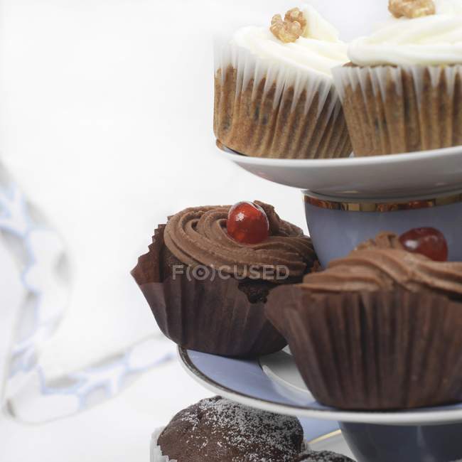Cupcakes e muffins variados — Fotografia de Stock