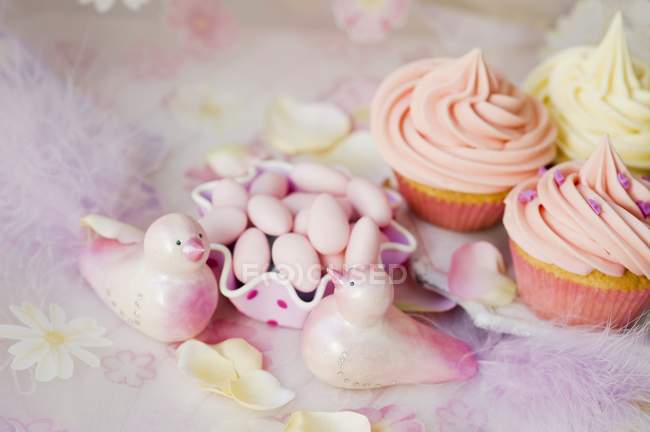 Cupcakes with buttercream for wedding — Stock Photo