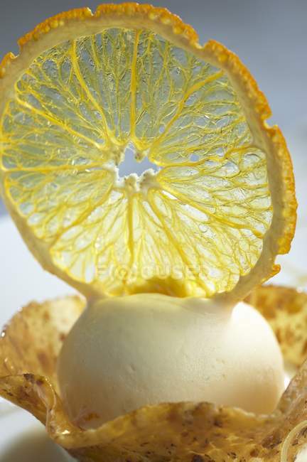 Ice cream with marmalade — Stock Photo