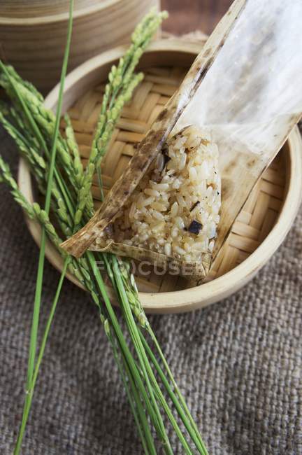 Рис на пару с грибами — стоковое фото