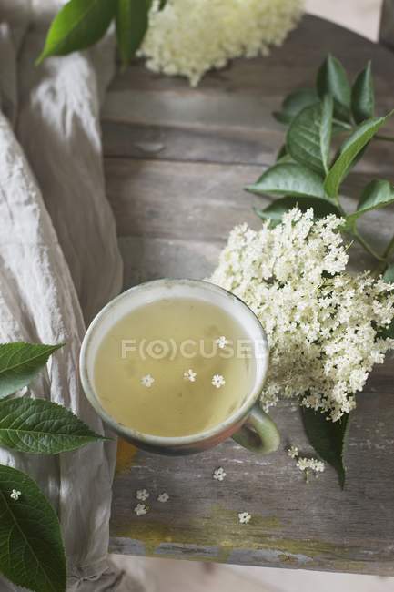 Cup of Elderflower tea — Stock Photo