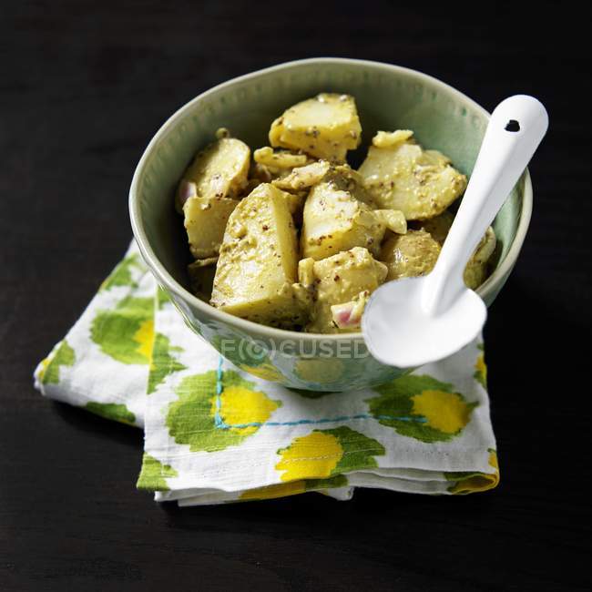 Salade de curry et pommes de terre — Photo de stock