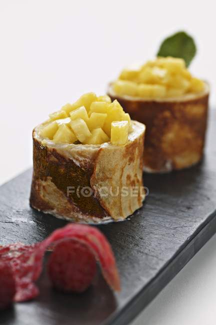 Wholemeal pancake with pineapple — Stock Photo