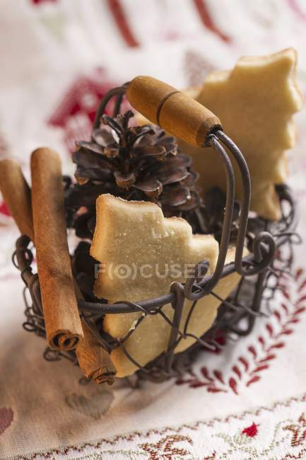 Wire basket of biscuits — Stock Photo